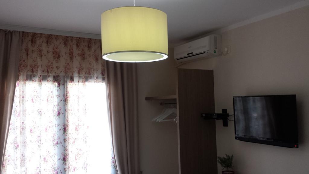 Apartments Fortunella Будва Стая снимка