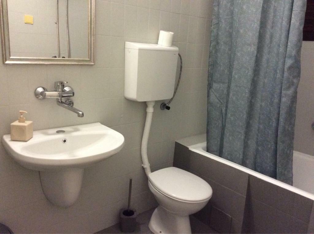 Apartments Fortunella Будва Стая снимка